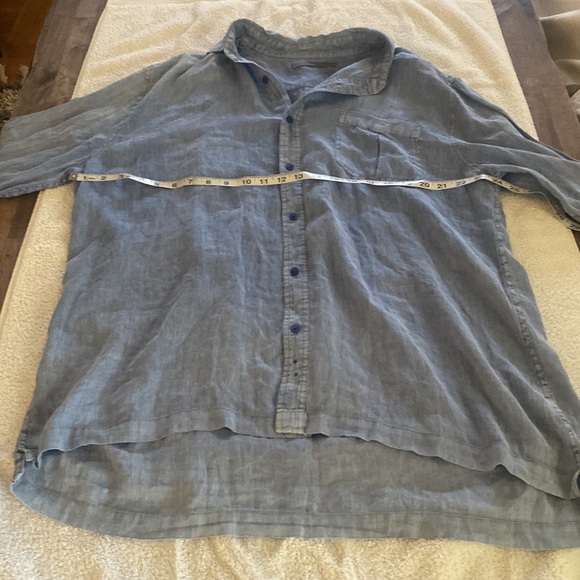 Raffi 100% linen luxury blouse or tunic. Beautiful baby blue color. - Picture 14 of 14